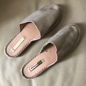 Beige faux croc snakeskin vegan leather espadrilles mule-size 37